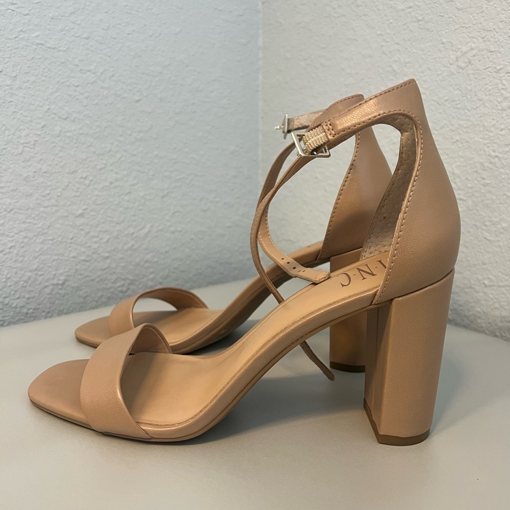 NWOT INC Women's Lexini Two-Piece Sandals Leather Beige Size 8.5